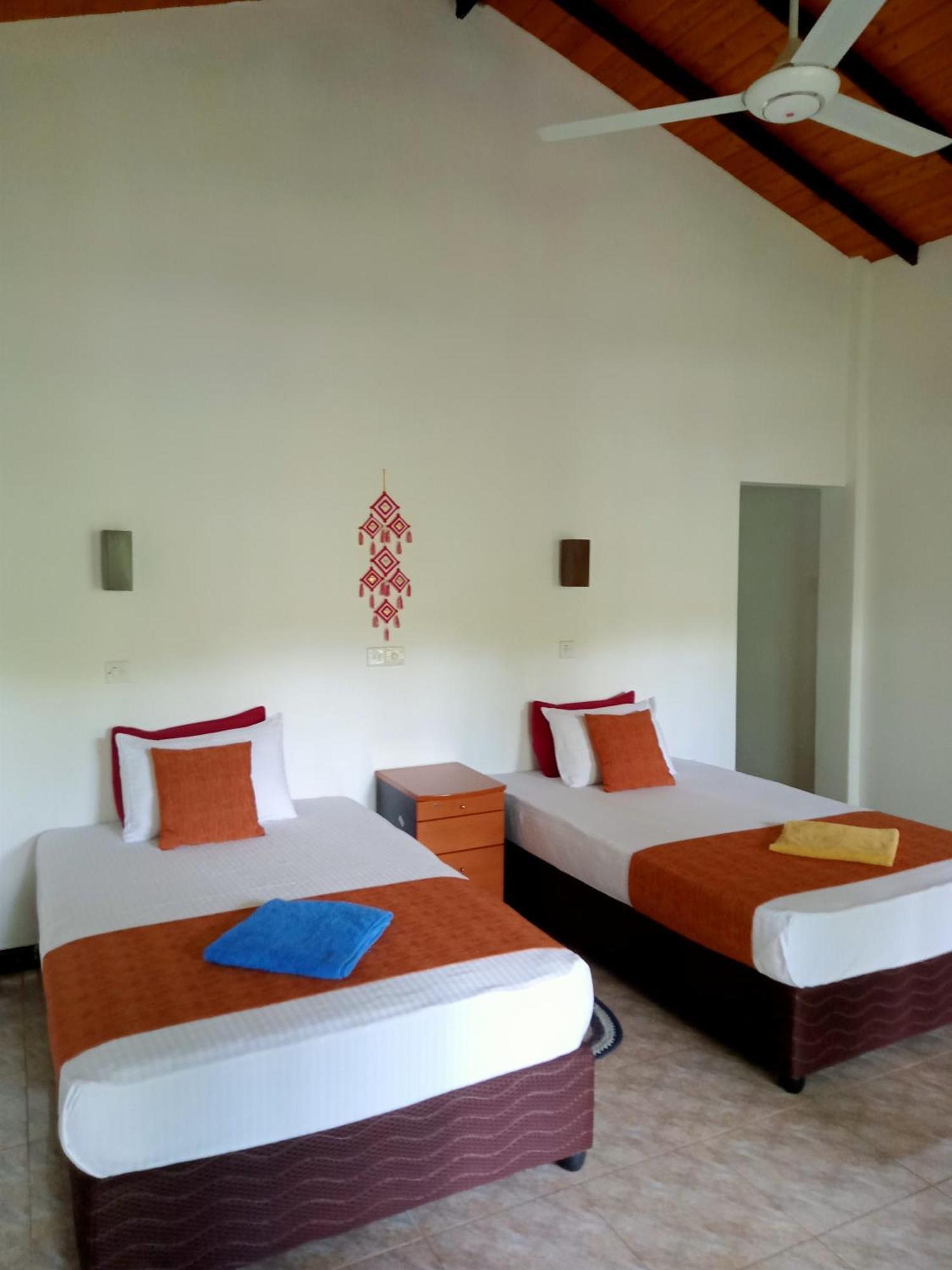 Kithmi Resort Polonnaruwa Buitenkant foto