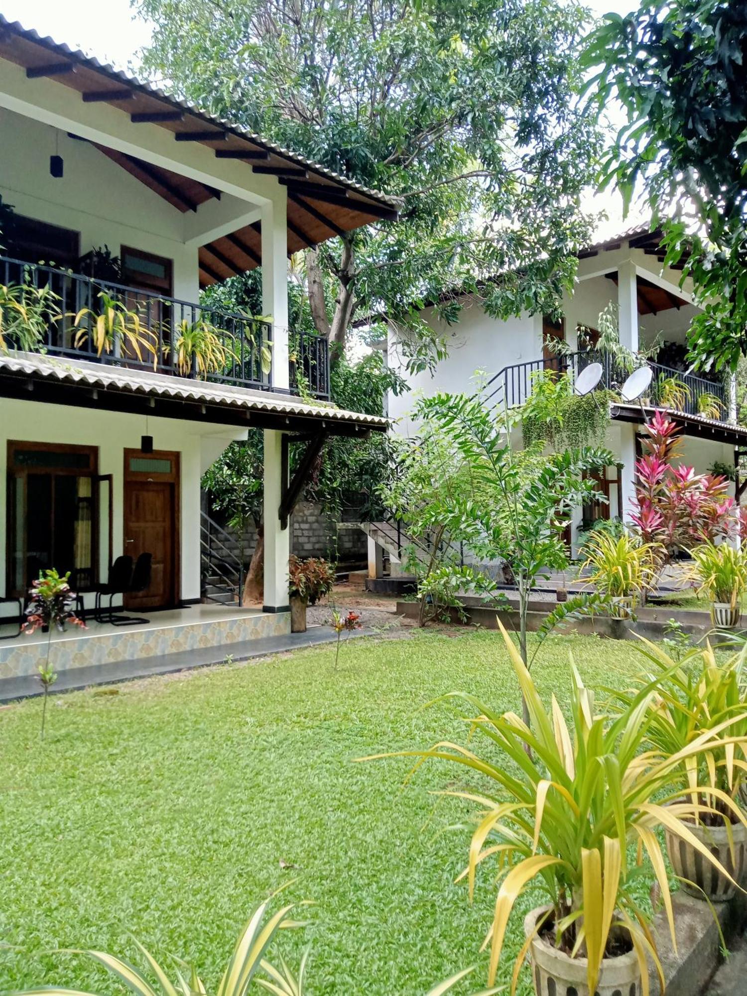 Kithmi Resort Polonnaruwa Buitenkant foto