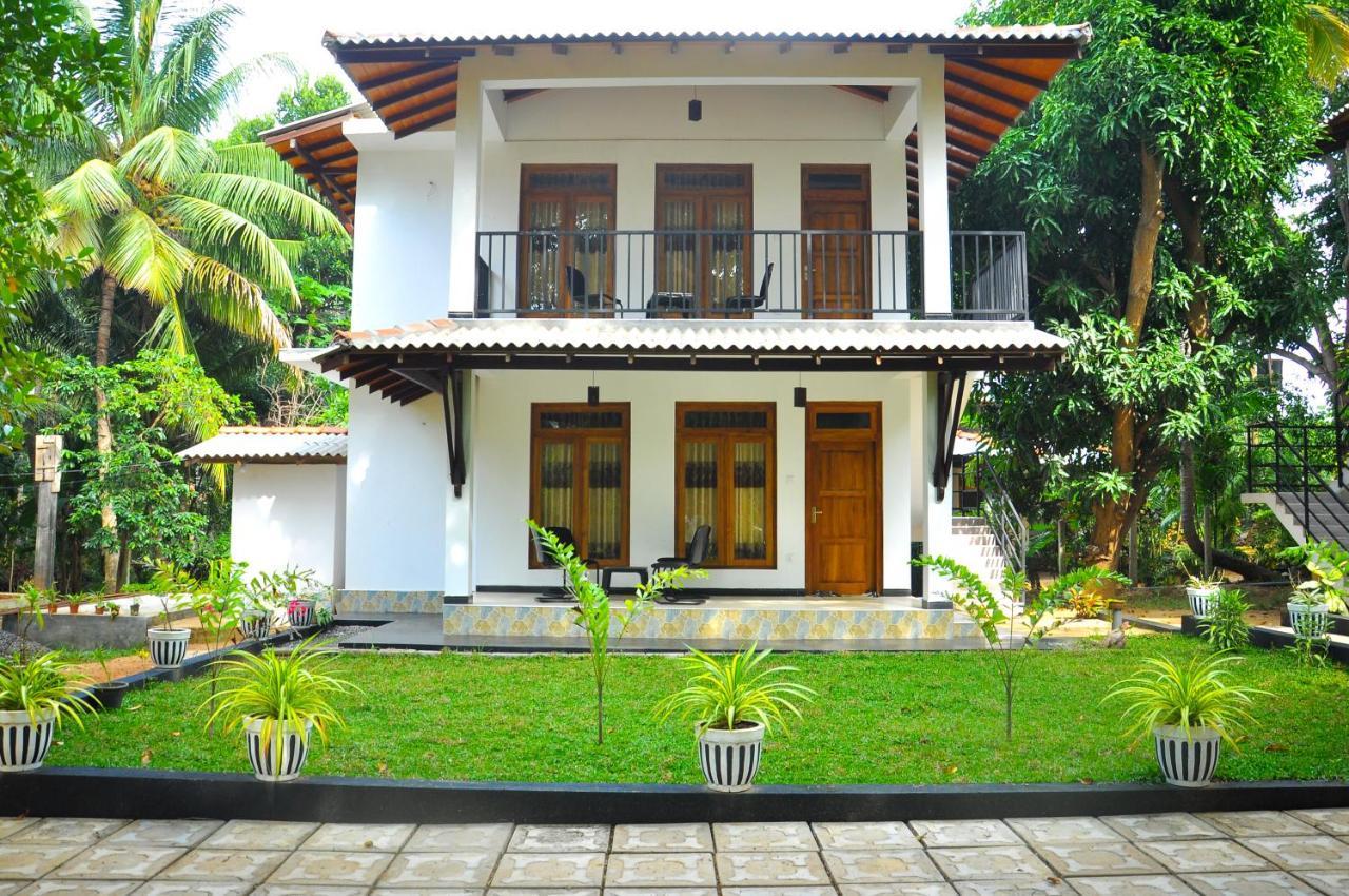 Kithmi Resort Polonnaruwa Buitenkant foto